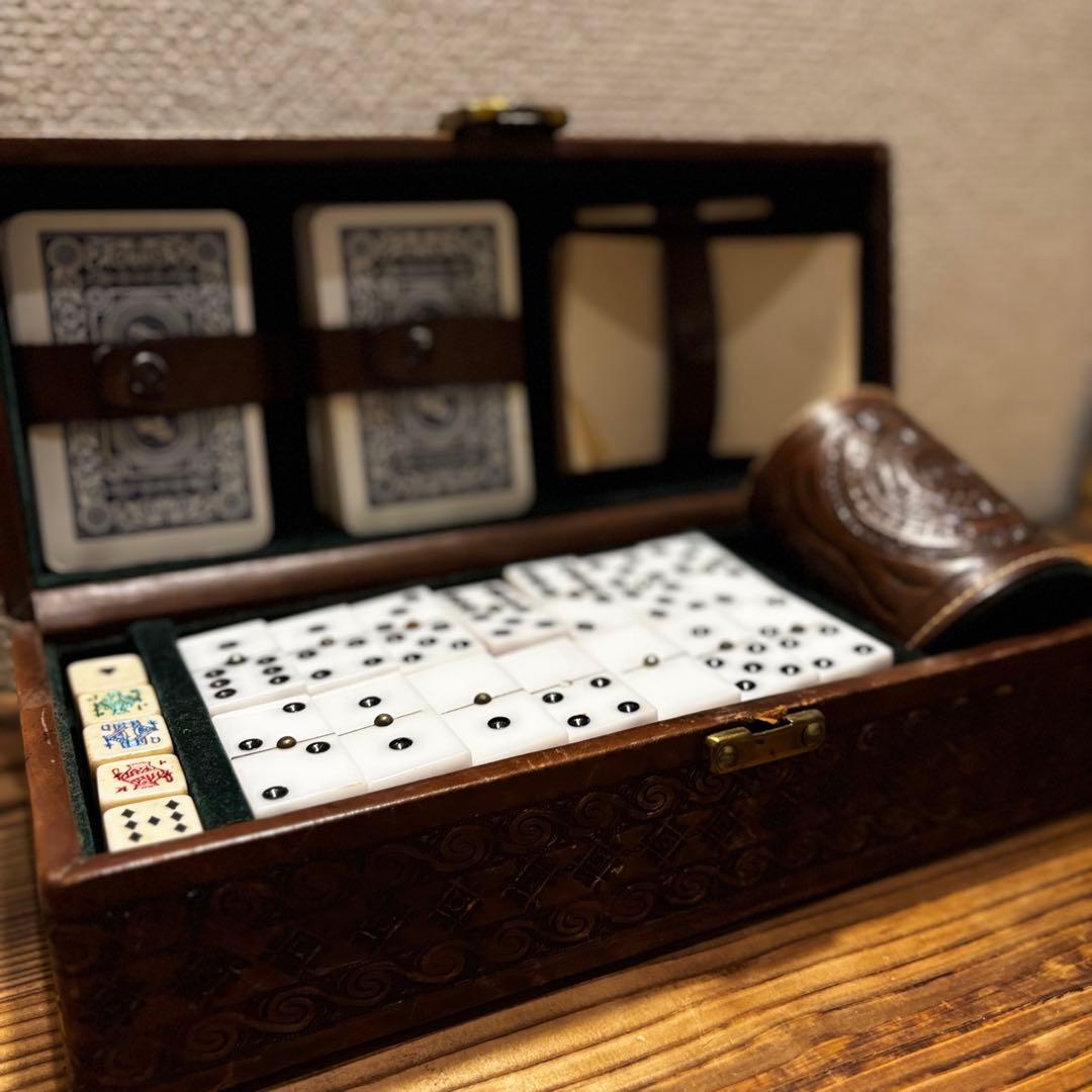 アンティーク　カジノセット　レザーボックスセット　ドミノ・トランプ・ダイス