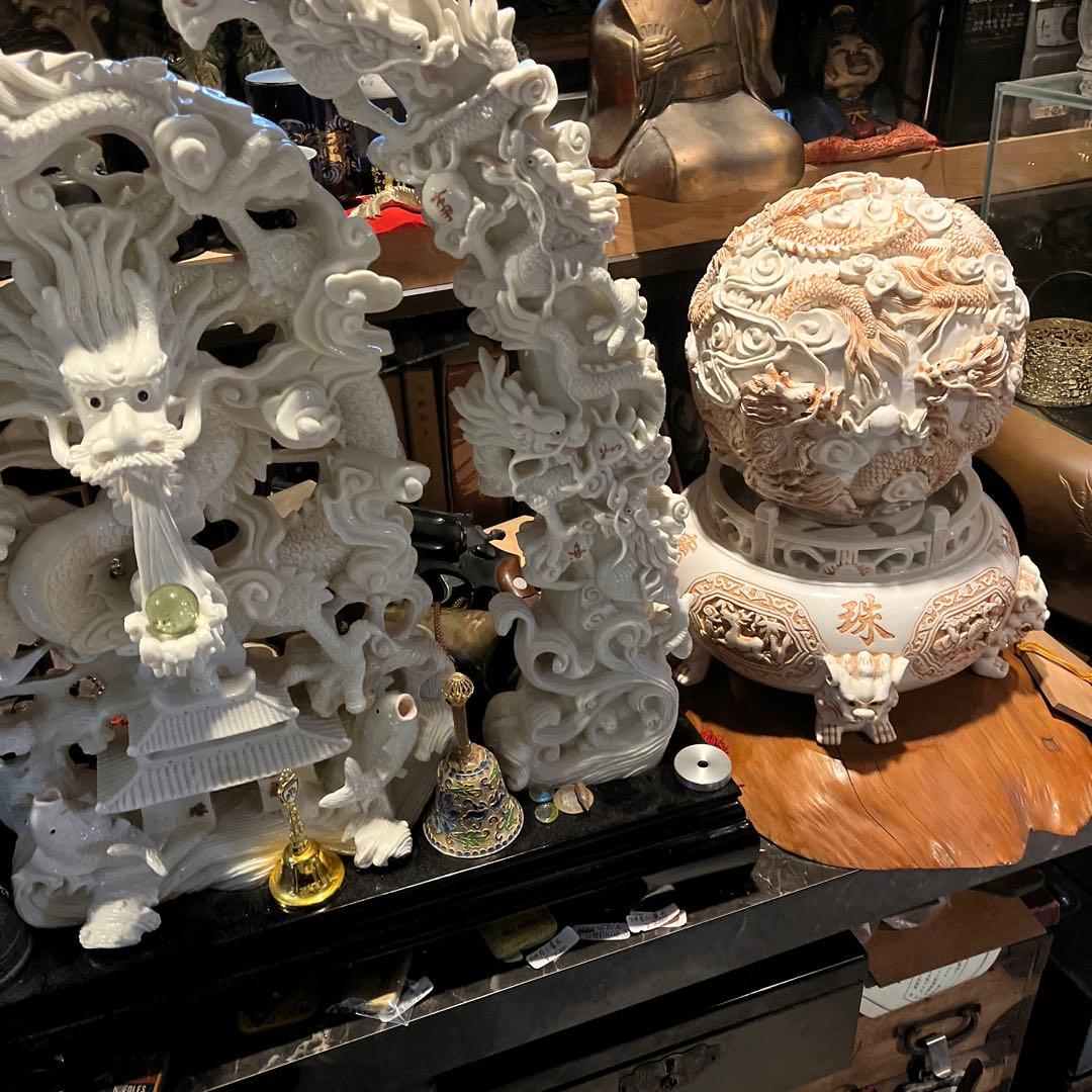 象牙風中国縁起置物、象牙風龍、中国繊細彫刻、中国天龍縁起置物、龍鯉城置物