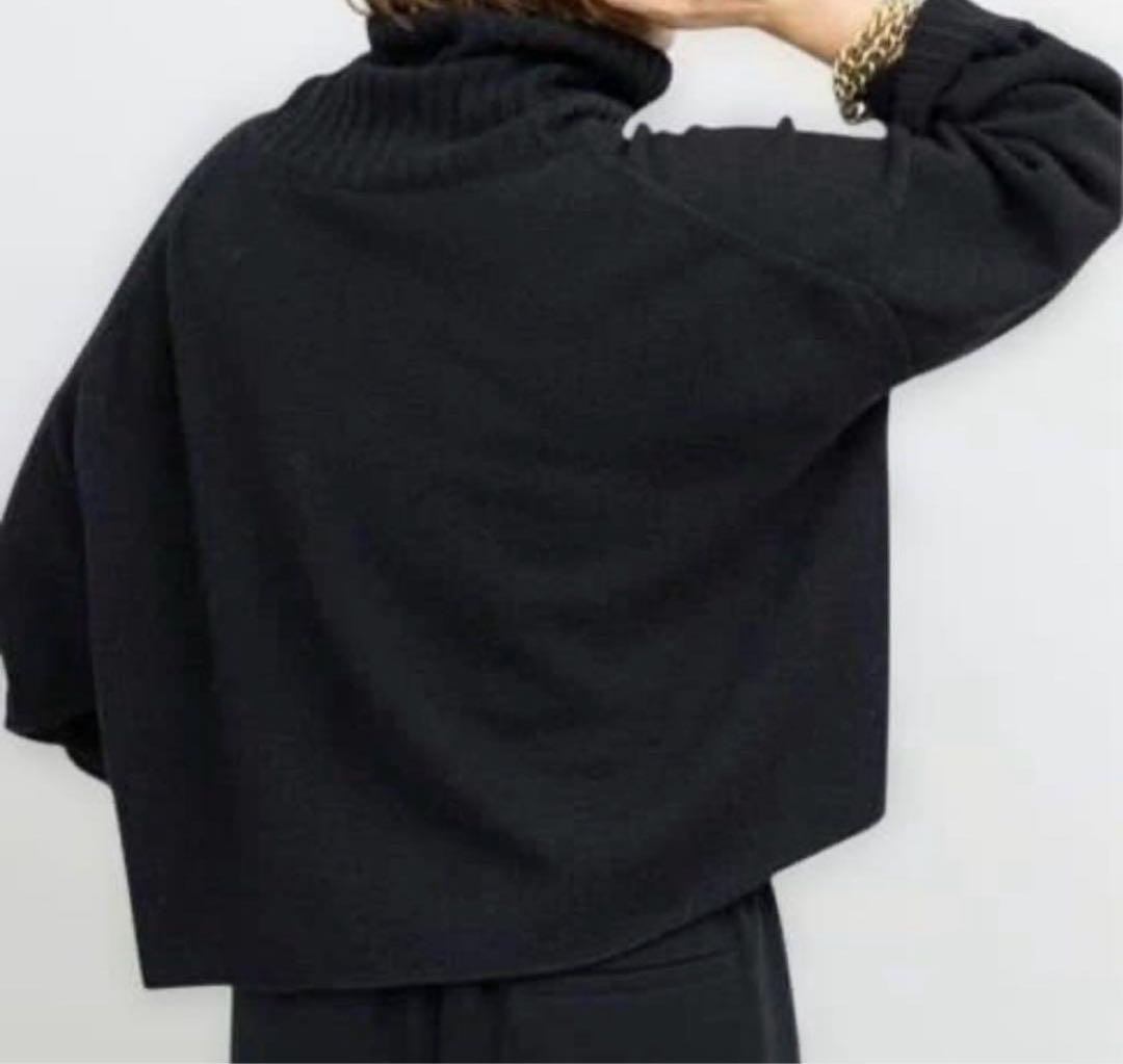 ドゥーズィエムクラス　2023AW Cropped タートルネックプルオーバー