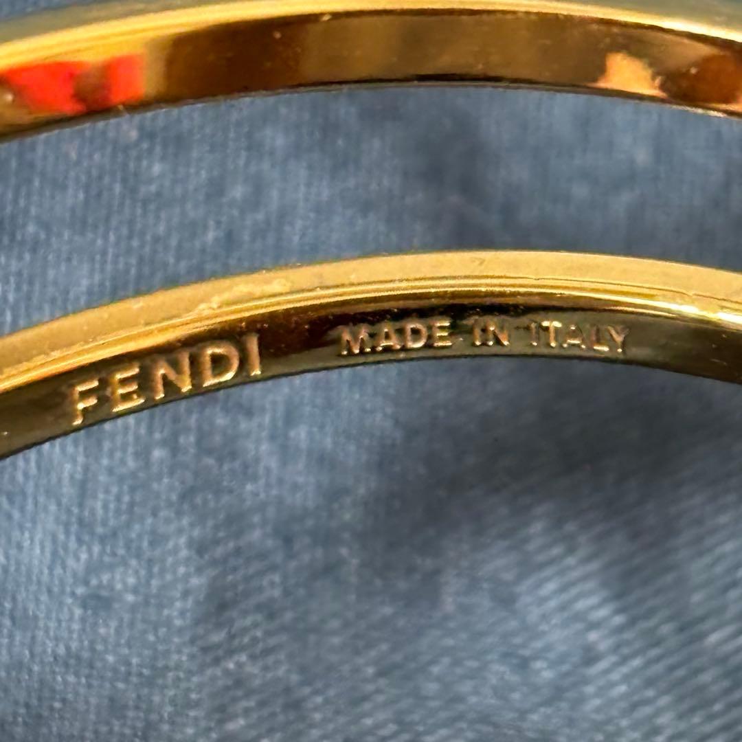 《中古》FENDI フェンディ ブレスレット オートロック バングル