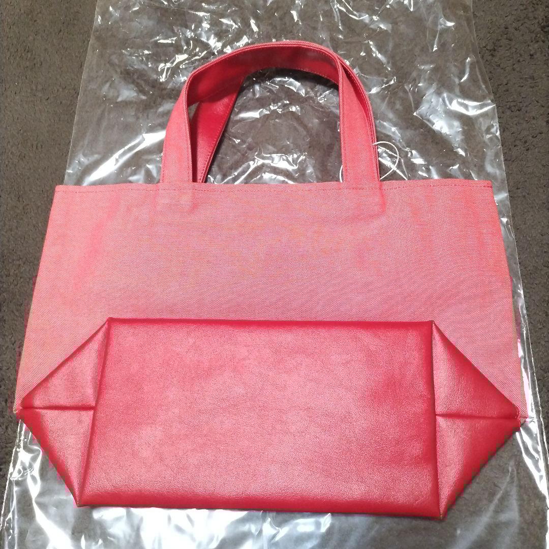 新品未使用　ファミリア　デニムバッグ　トートバッグ完売品　2025年秋冬　レッド