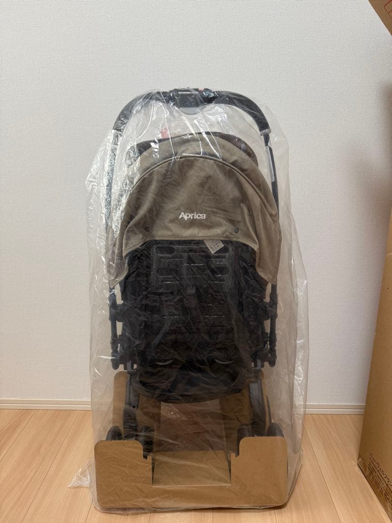アップリカ ラクーナ クッション AH ベージュ A型ベビーカー