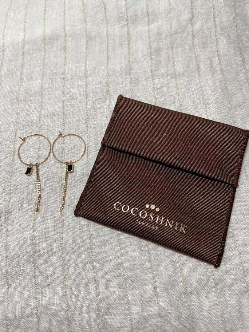 COCOSHNIK K10 カラーストーン (オニキス)フープピアス