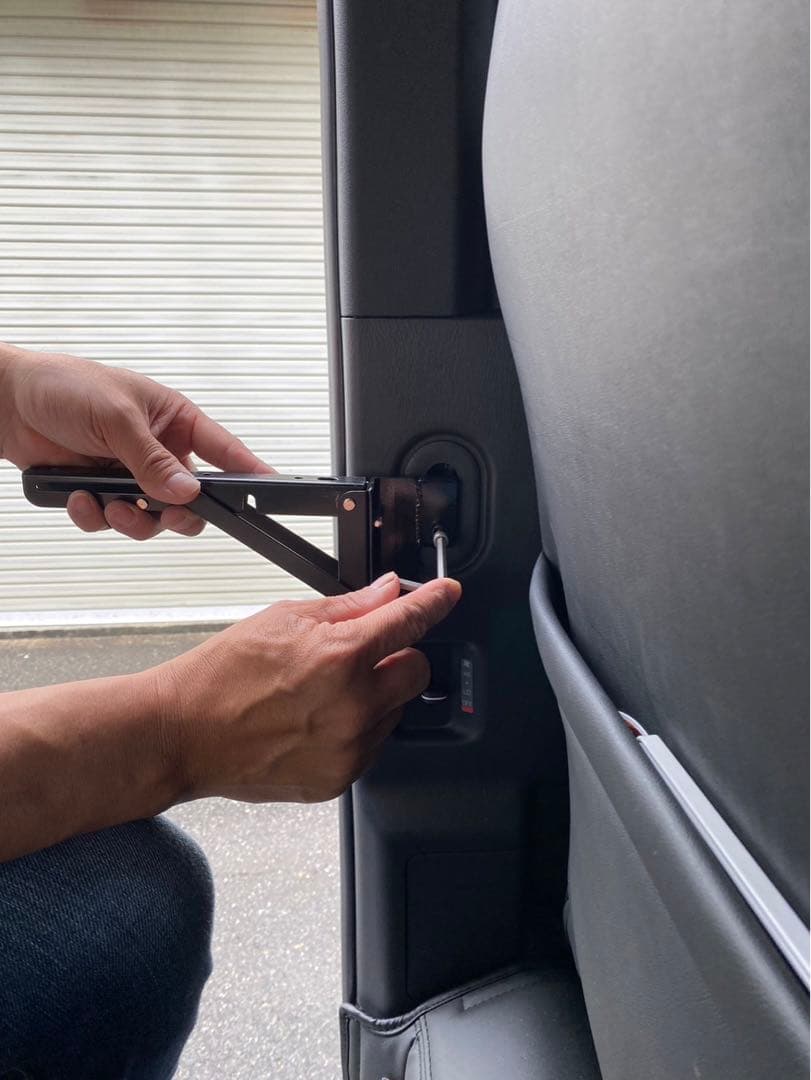 ハイエース　セカンドテーブル用金物一式