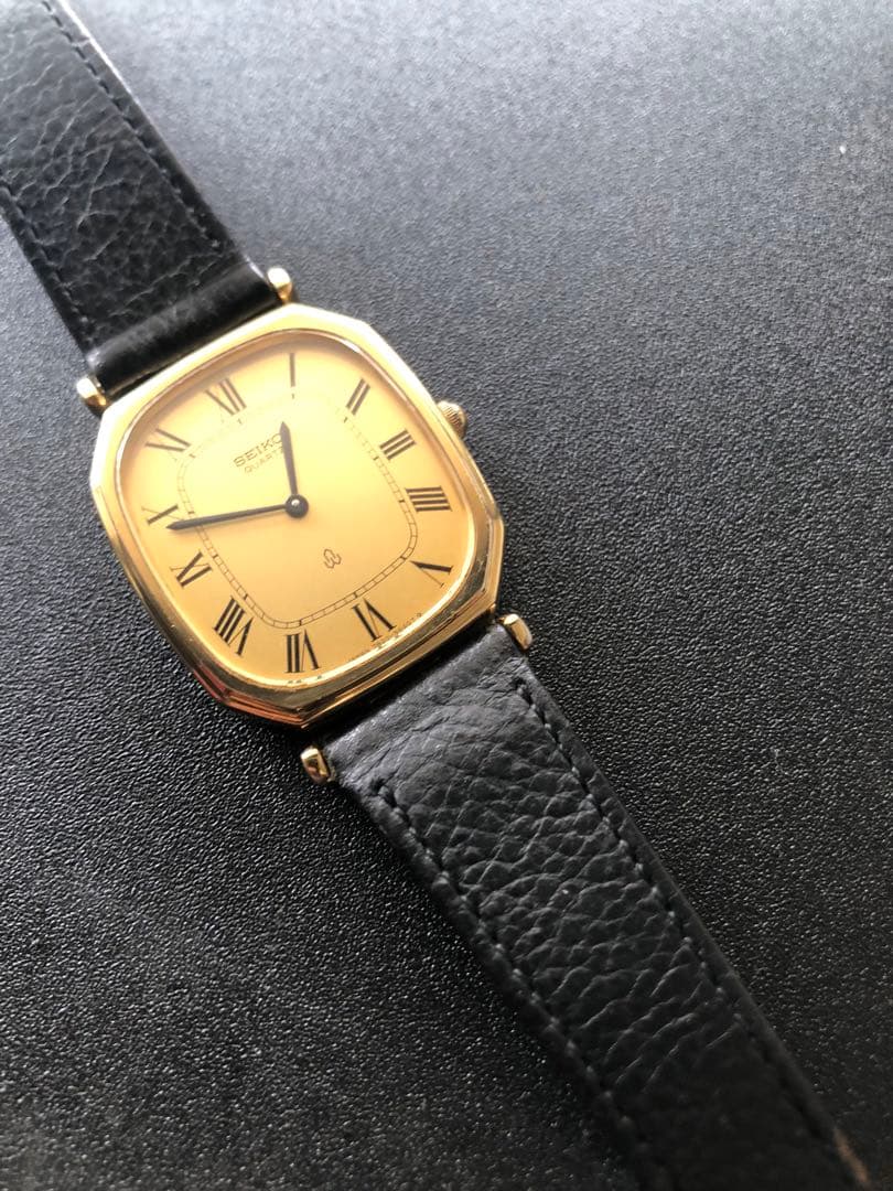 koka様　セイコー　シャリオ　SEIKO スクエア　ローマン文字　腕時計