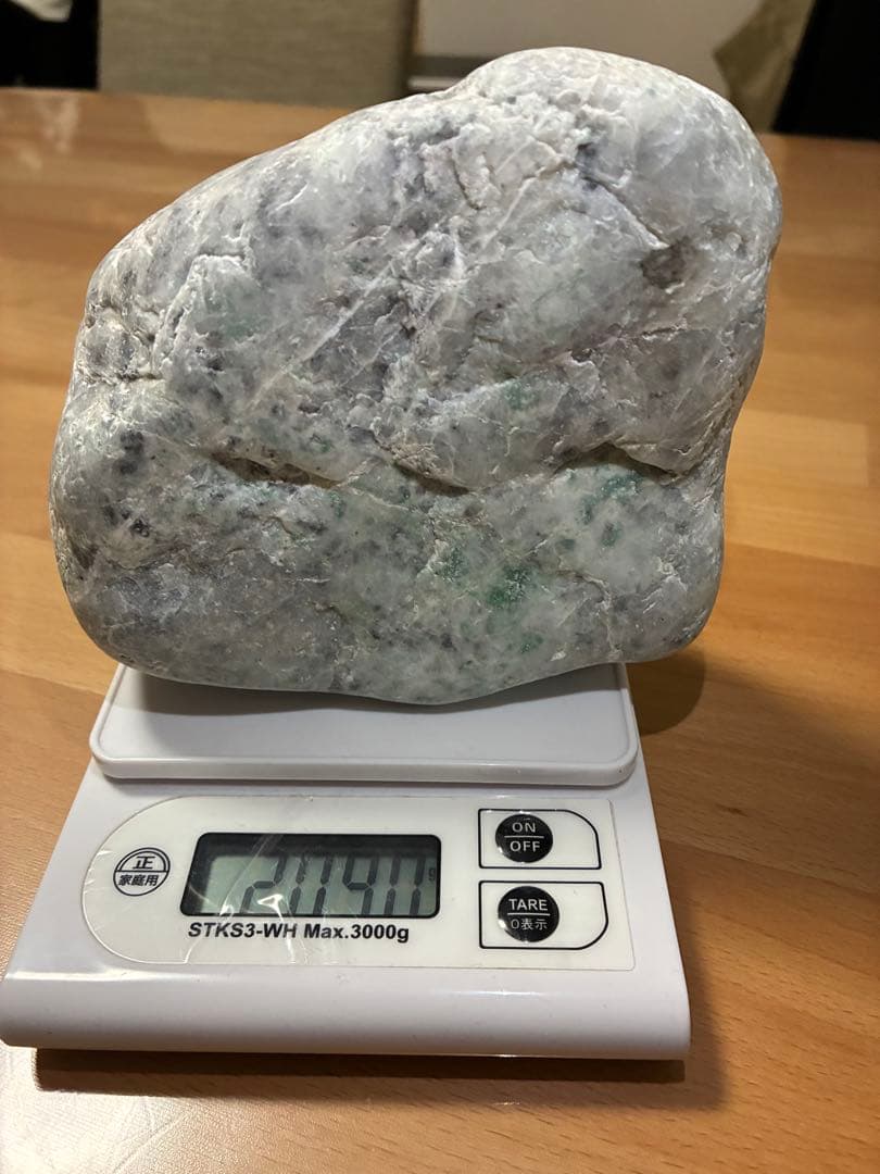 糸魚川翡翠原石