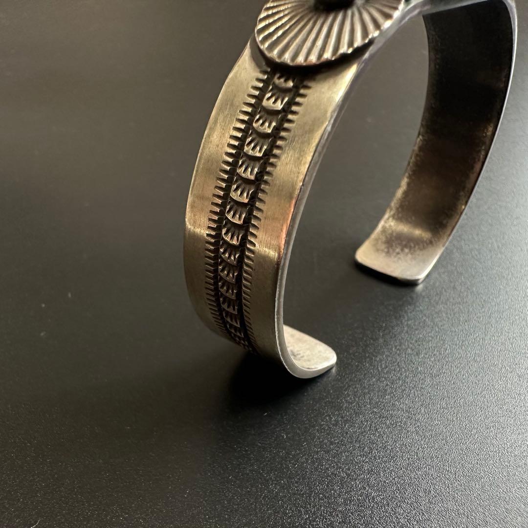 Navajo Herman Smithスタンプワーク ターコイズ バングル