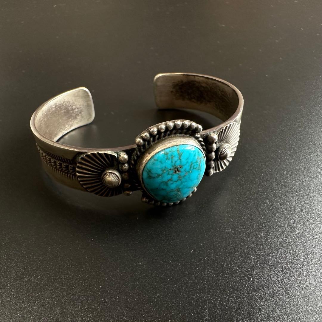 Navajo Herman Smithスタンプワーク ターコイズ バングル
