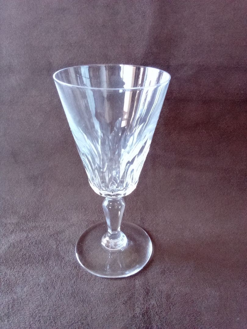 フランス オ—ルドバカラ ワイングラス 「カルカソンヌ」