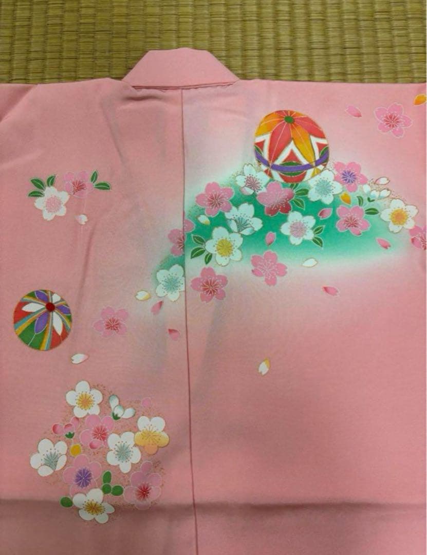 七五三　女の子着物　三ツ身着物　正絹　新品　華やかピンク　可愛い手毬柄　桜　鼓