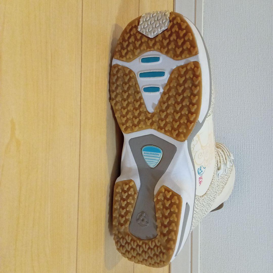 スノーボードブーツ ホワイト/クリーム