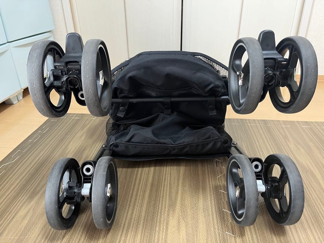 【未使用レインカバー付】アップリカ　マジカルエアーフリー　ベビーカー