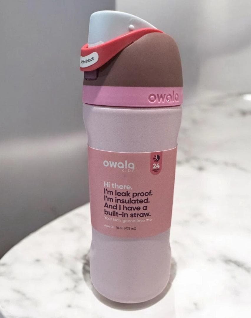 アメリカ限定カラー Owala FreeSip 子ども用水筒 475ml