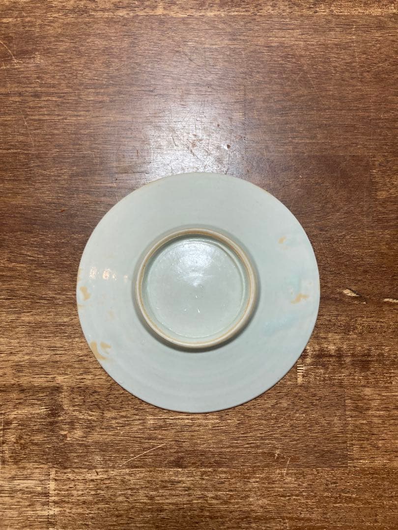 伊藤聡信　花柄装飾の８寸皿