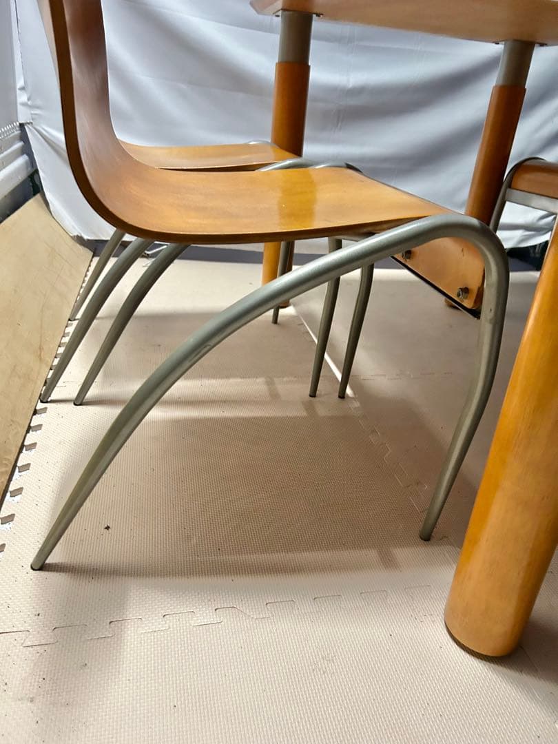 310 ニトリ ダイニングテーブル 幅135 木製 食卓 北欧風 ナチュラル　a