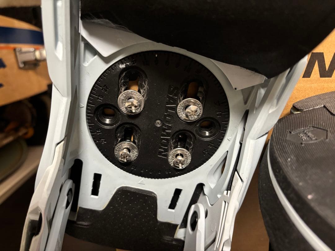 DUSTY サロモン ディストリクト M ビンディング