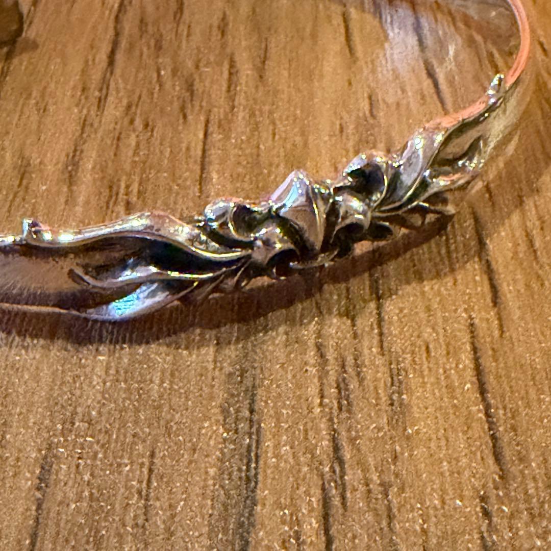 シルバー925 ブレスレット アラベスク柄 百合の紋章 フレア バングル