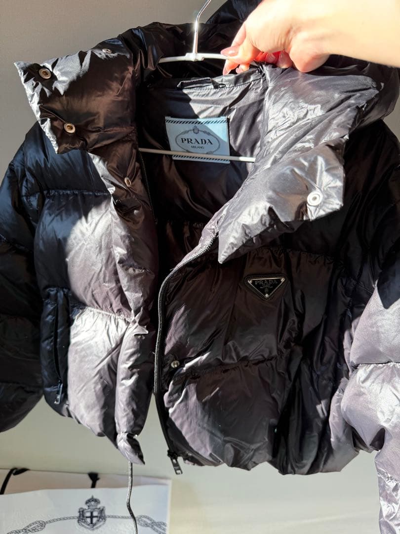 は*む様 最安値　PRADA ブラック ダウンジャケット　ショートダウン　38