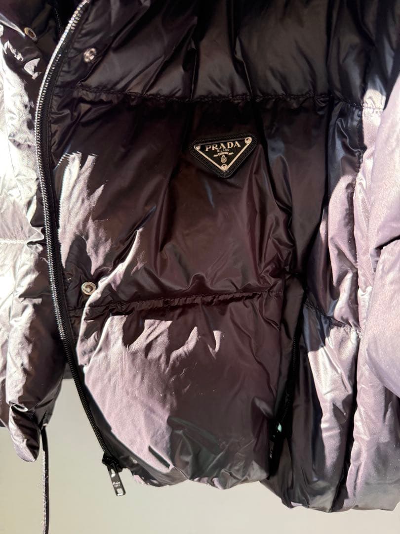 は*む様 最安値　PRADA ブラック ダウンジャケット　ショートダウン　38