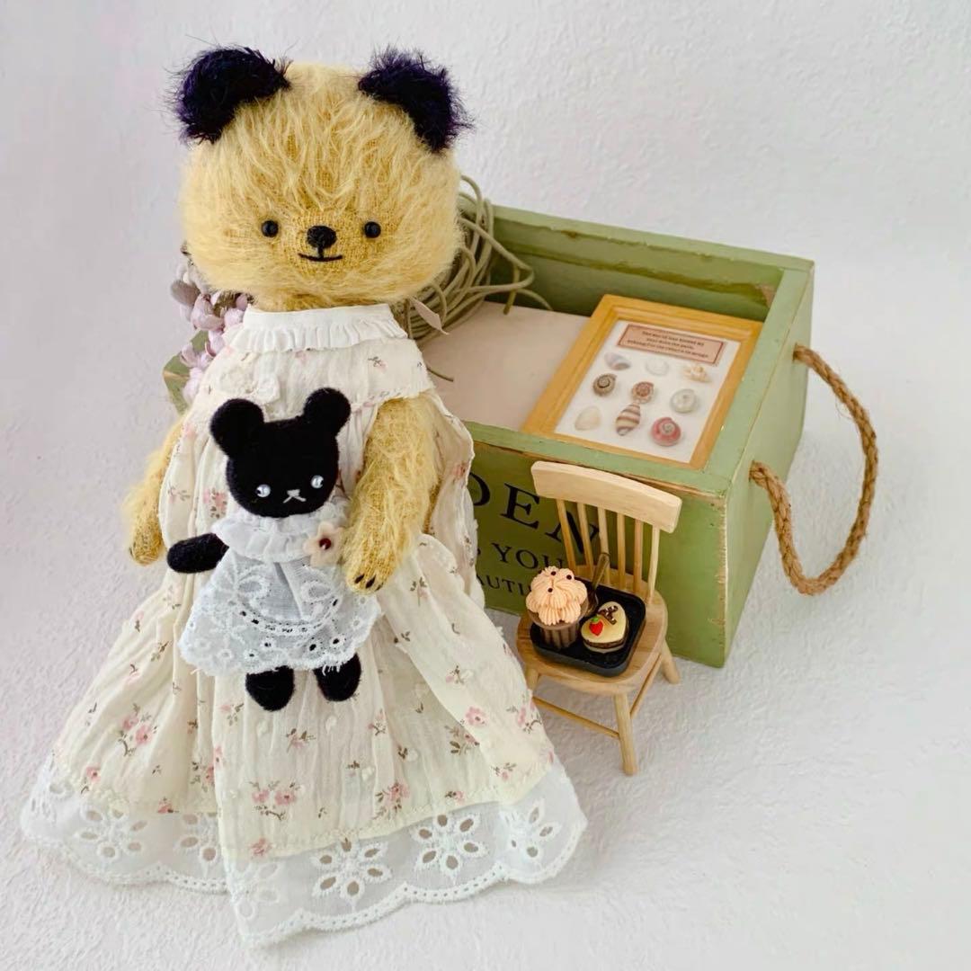優しい黒ミミさん アーティストベア 海外作家様 ハンドメイド ぬいぐるみ 置物