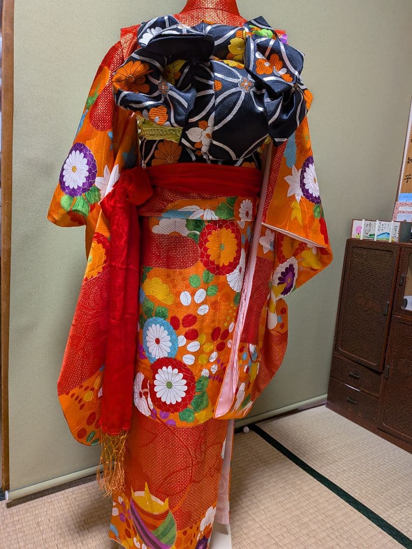 七五三　7歳用フルセット　花柄蝶デザイン着物 赤オレンジ