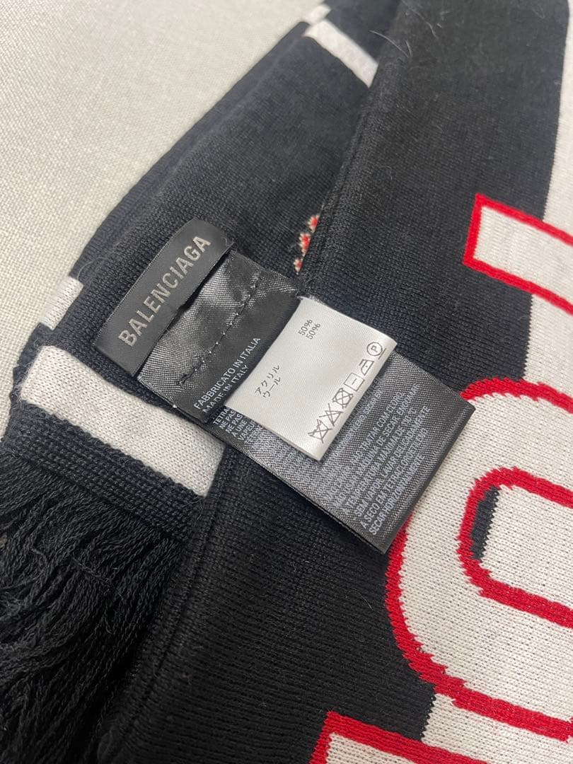 未使用品BALENCIAGA ブラック サッカーマフラー Tokyo