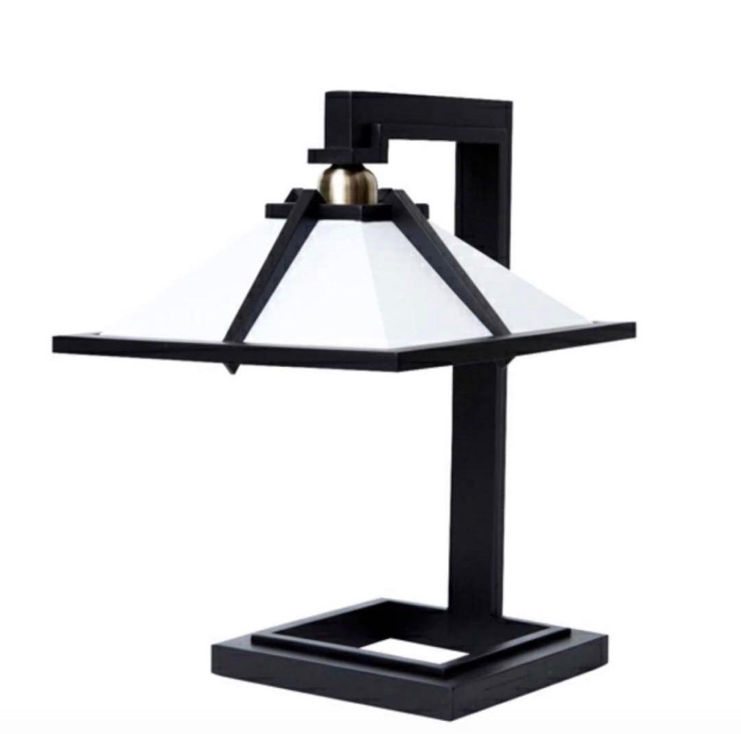 フランクロイドライト タリアセン１M　チェリー、ウォルナットブラウンブラック