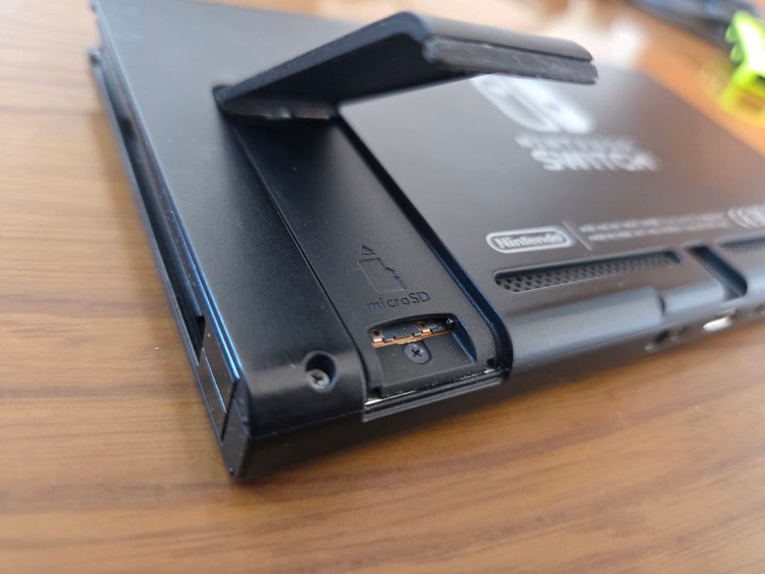 Nintendo Switch 清掃済み ジョイコン２セット付き 本日発送!!