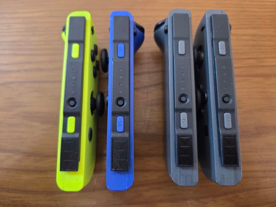 Nintendo Switch 清掃済み ジョイコン２セット付き 本日発送!!