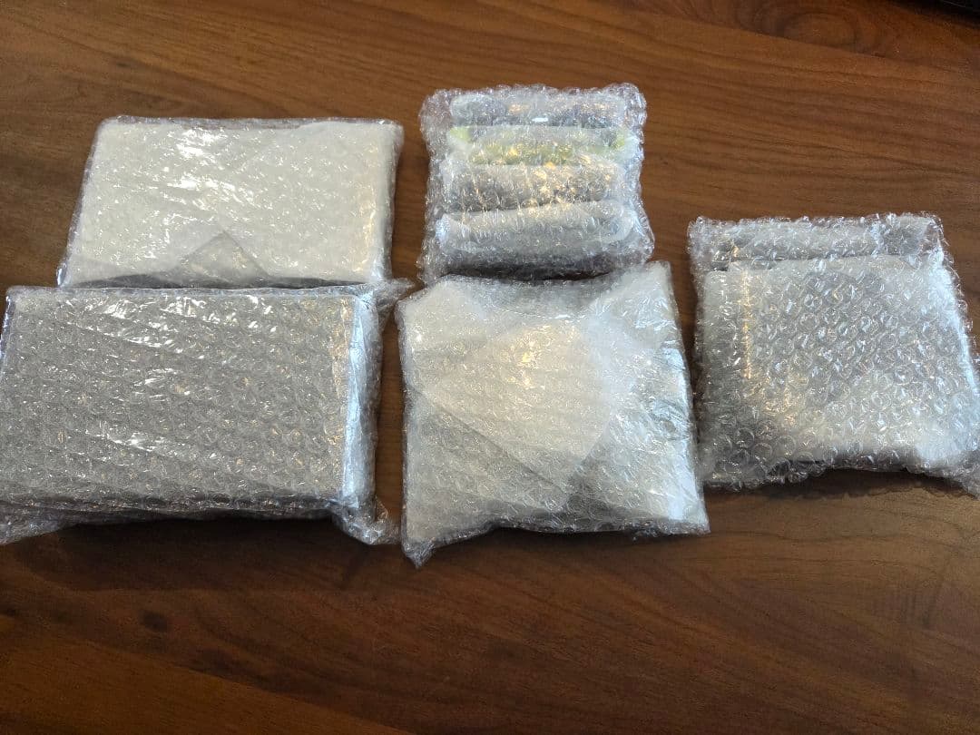 Nintendo Switch 清掃済み ジョイコン２セット付き 本日発送!!