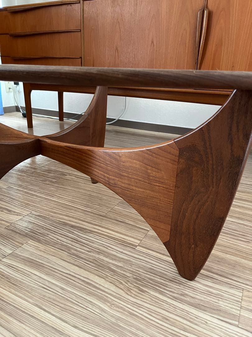 【G-PLAN】　ガラスコーヒーテーブル　オーバル　イギリス家具