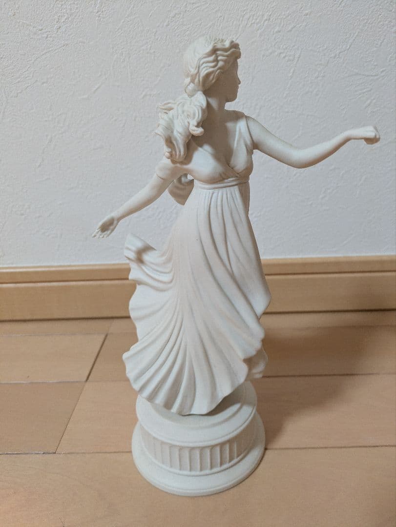 ラ*子様 ウェッジウッド  ジャスパー フィギュリン ダンシング