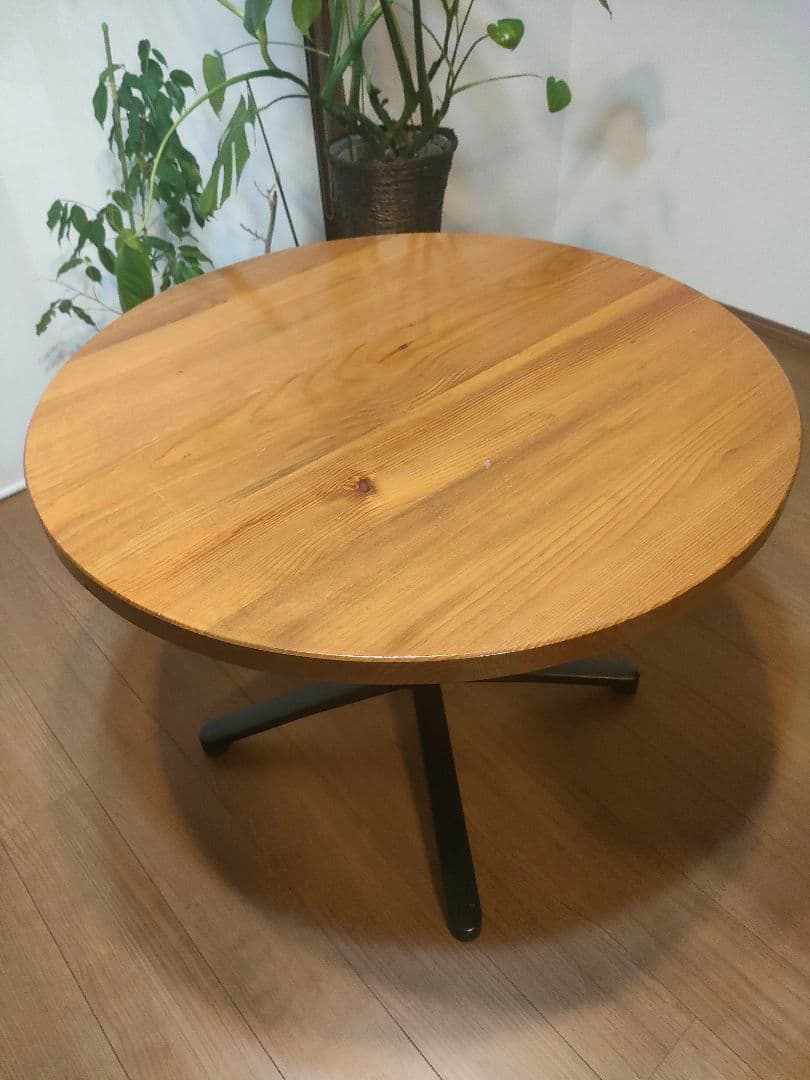 ！タイムセール！円形木製テーブル 3本脚