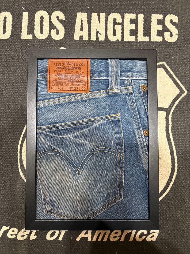 リーバイス/ハンドメイド額縁/デニムリメイク/小物/インテリア/デニム額縁