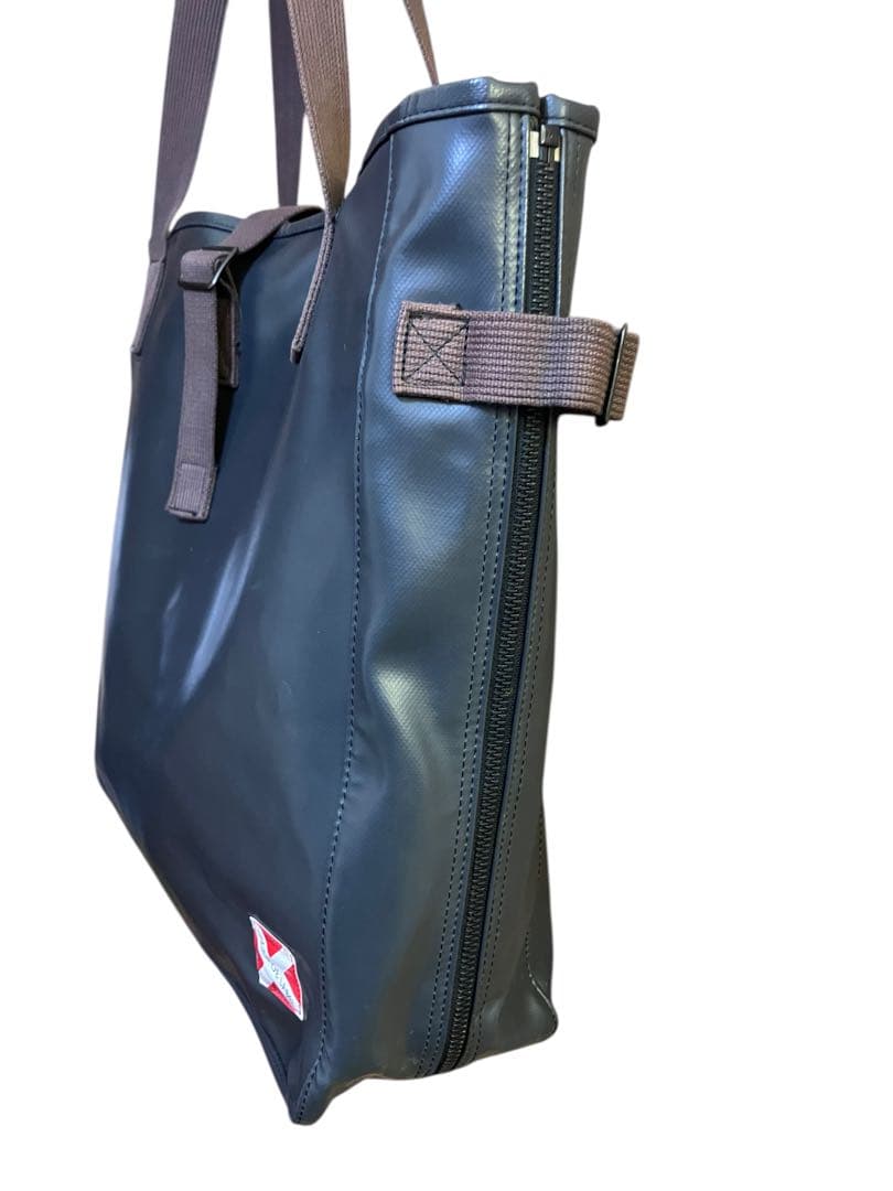 吉田カバン　ラゲッジレーベル　ライナー　赤バッテン　トートバッグ　底に小キズ