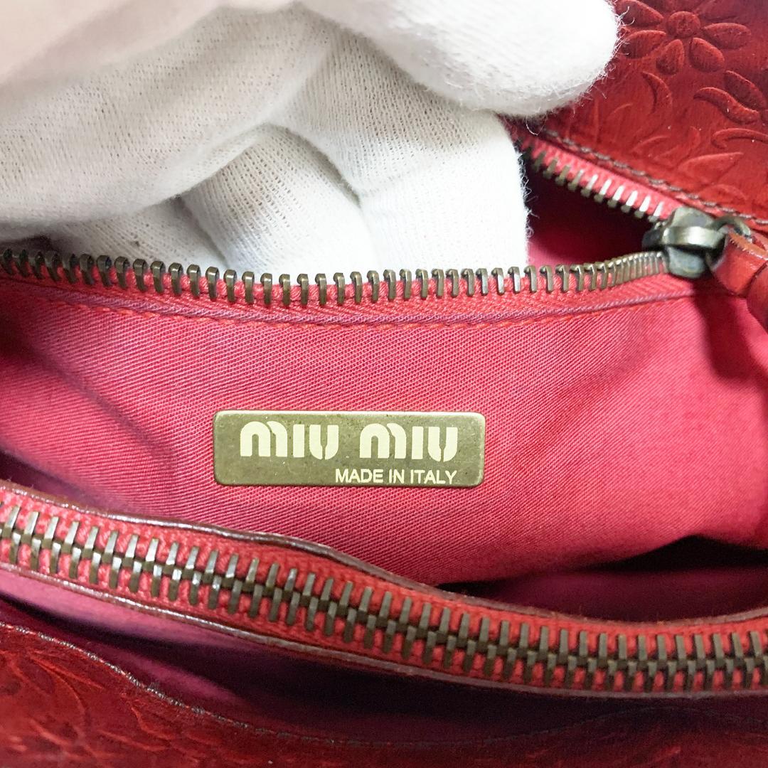 【美品】MIU MIU ミュウミュウ トートバッグ エンボス加工 ロッソ