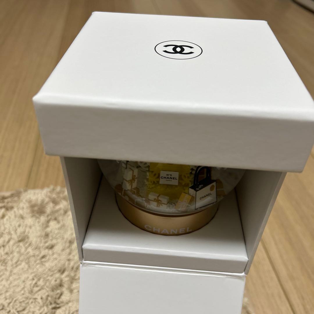 CHANEL スノードーム 2024