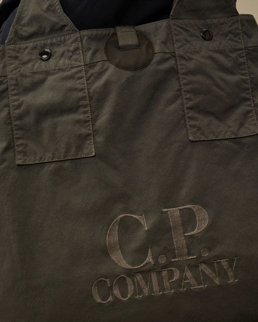 【出品再開】新品未使用・定価53,000円 C.P. Company