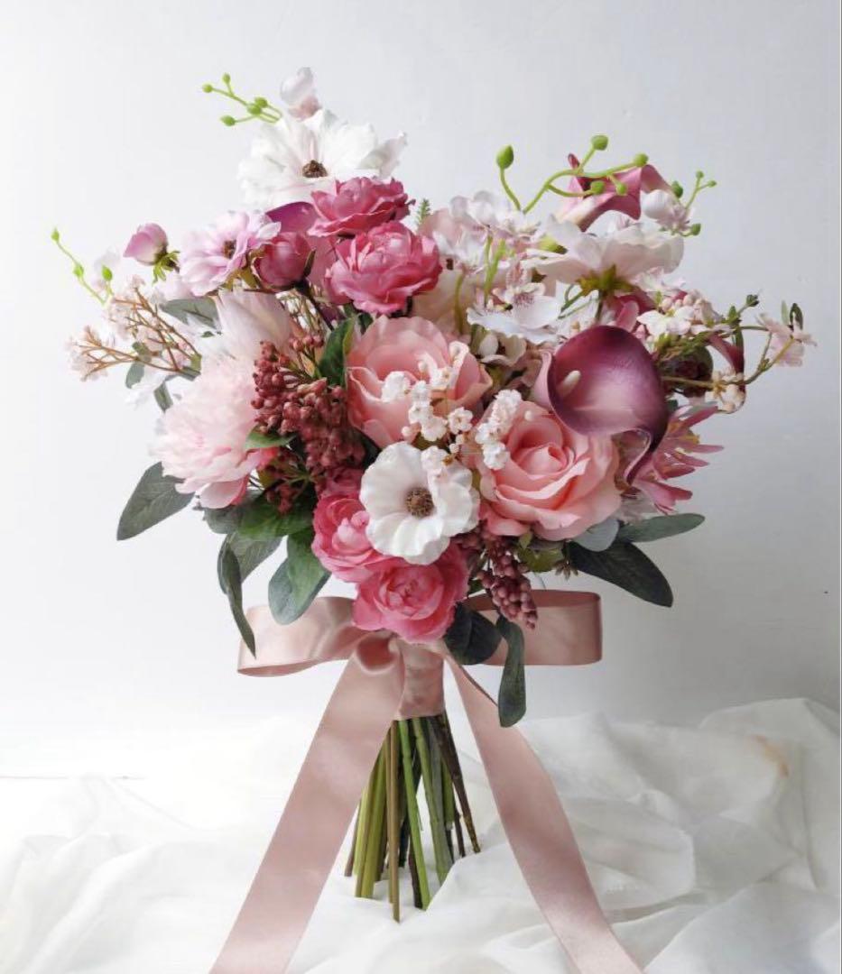 ウェディングブーケ　ブートニア付