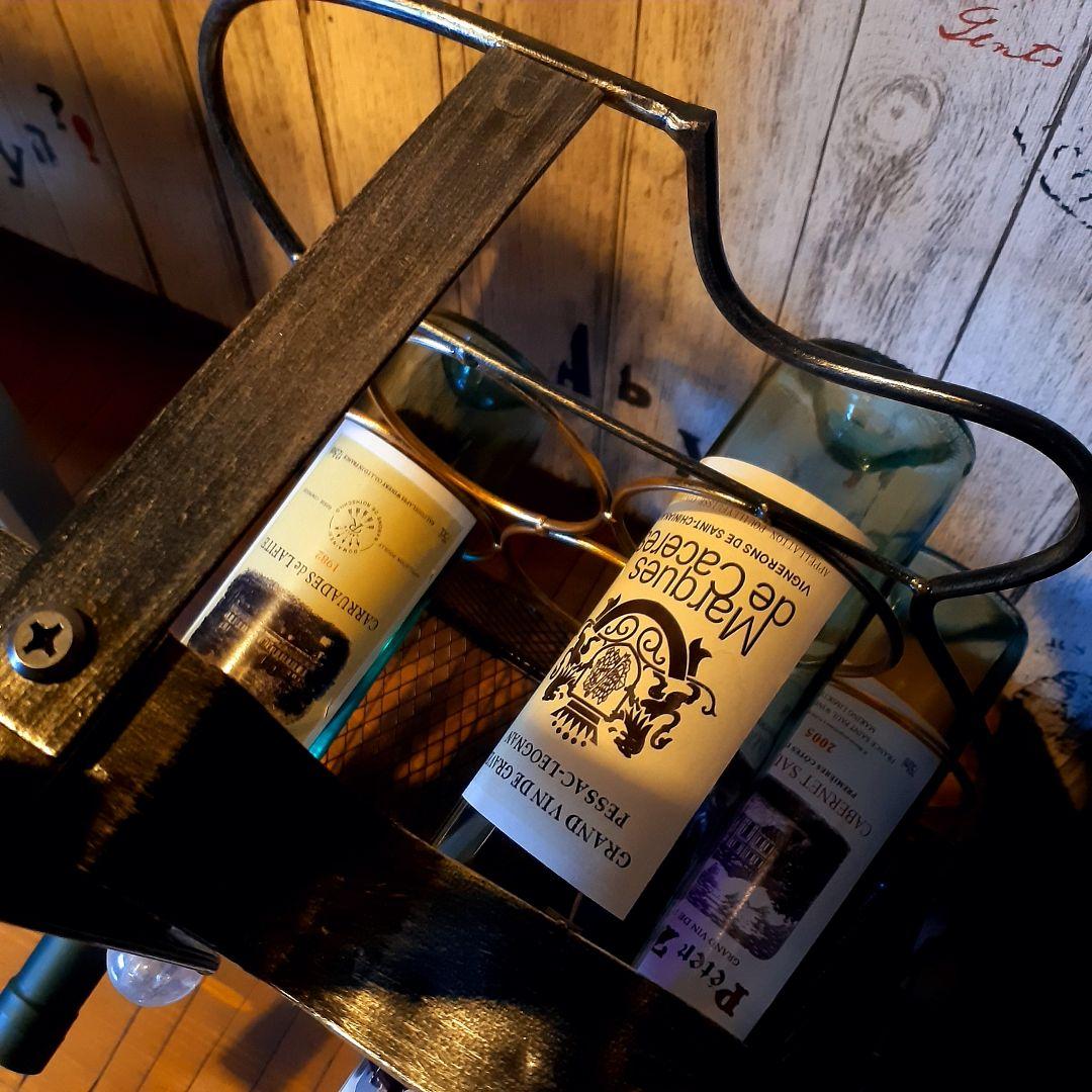 輸入雑貨　『照明付きワインホルダー』　楽器　ギター　ワインスタンド　5本収納可能