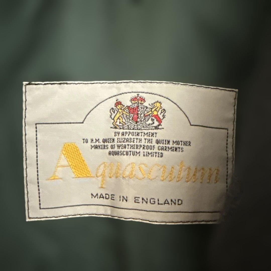 希少　アクアスキュータム　バイカラー襟つきトレンチコート　フェルトライナー