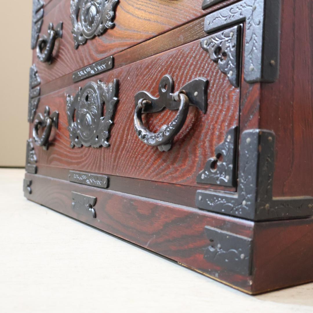 岩谷堂箪笥 欅材 漆塗り 4段チェスト 牡丹 南部鉄器 6杯整理タンス 伝統民芸