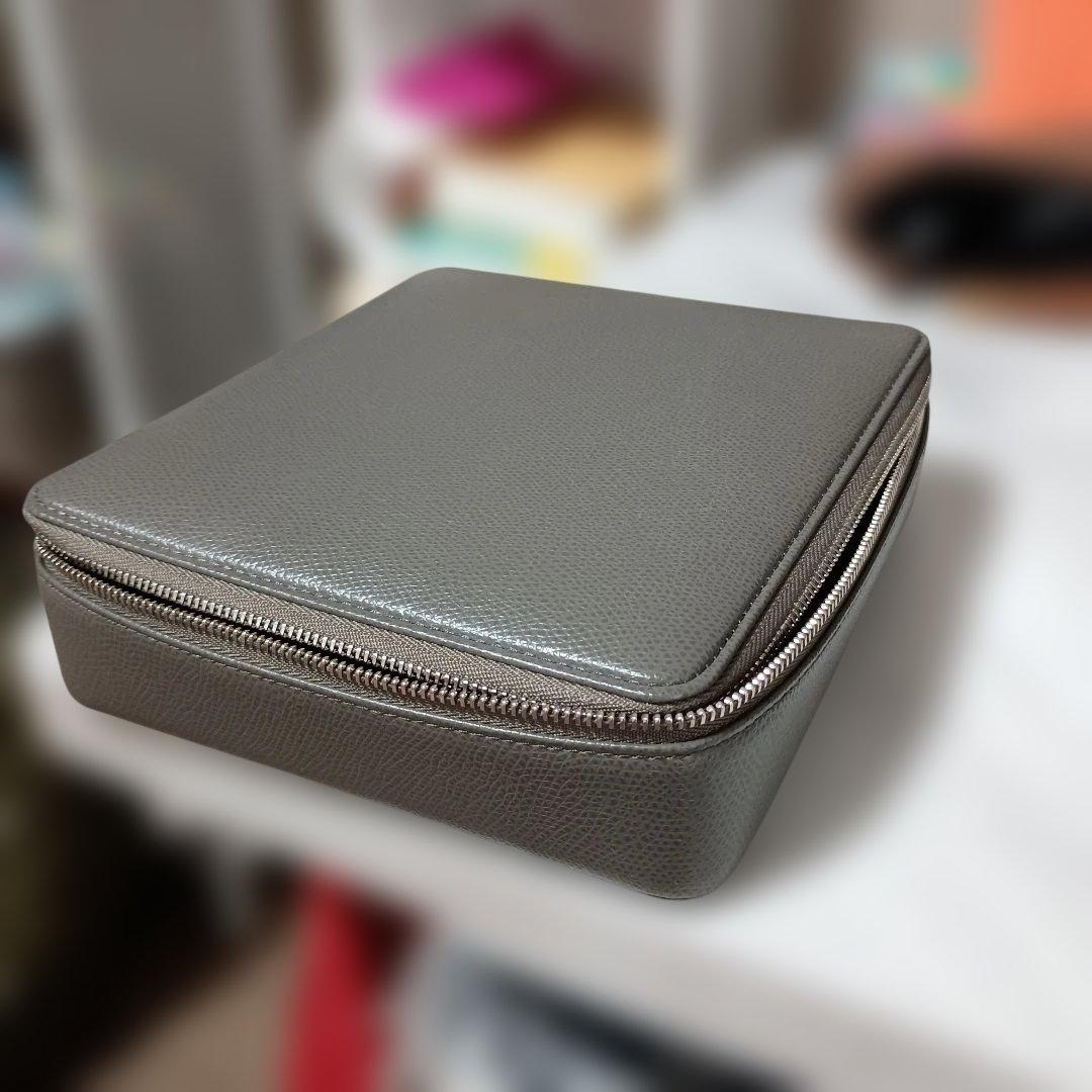 銀座伊東屋 カラーチャート 革製メガネケース（４本収納