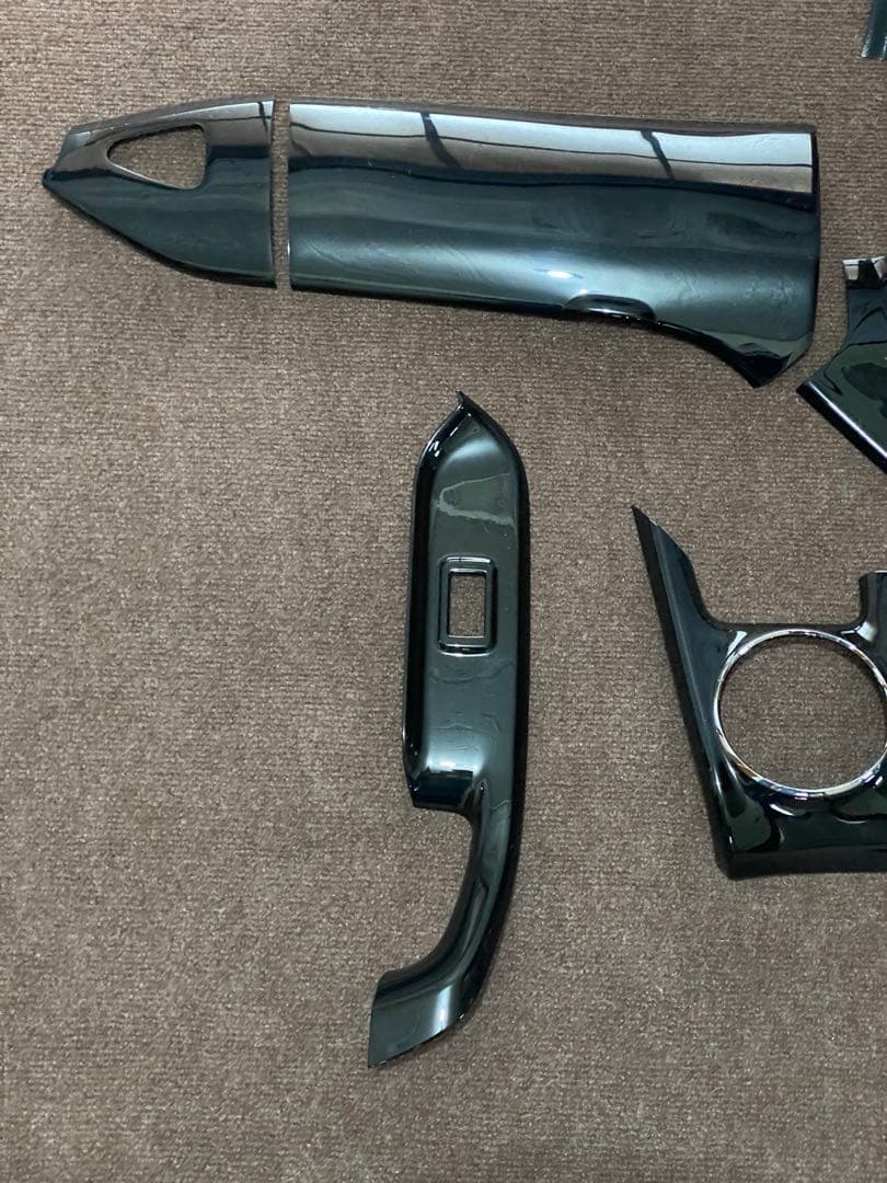 80系ヴォクシー、NOAH、エスクァイア パネル(ピアノブラック) サンバイザー