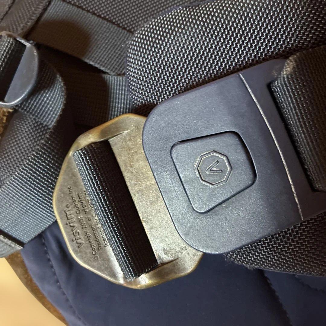 visvim ボディバッグ・ウエストポーチ ネイビー×ブラウンのスエード