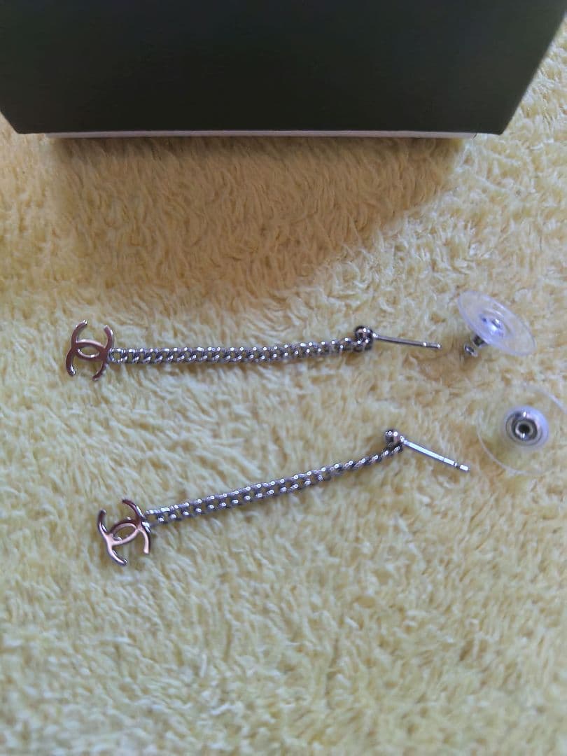 美品✩CHANEL シルバー チェーンピアス