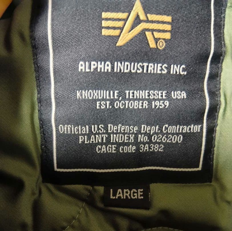 ALPHA INDUSTRIES CWU45/P カーキ L