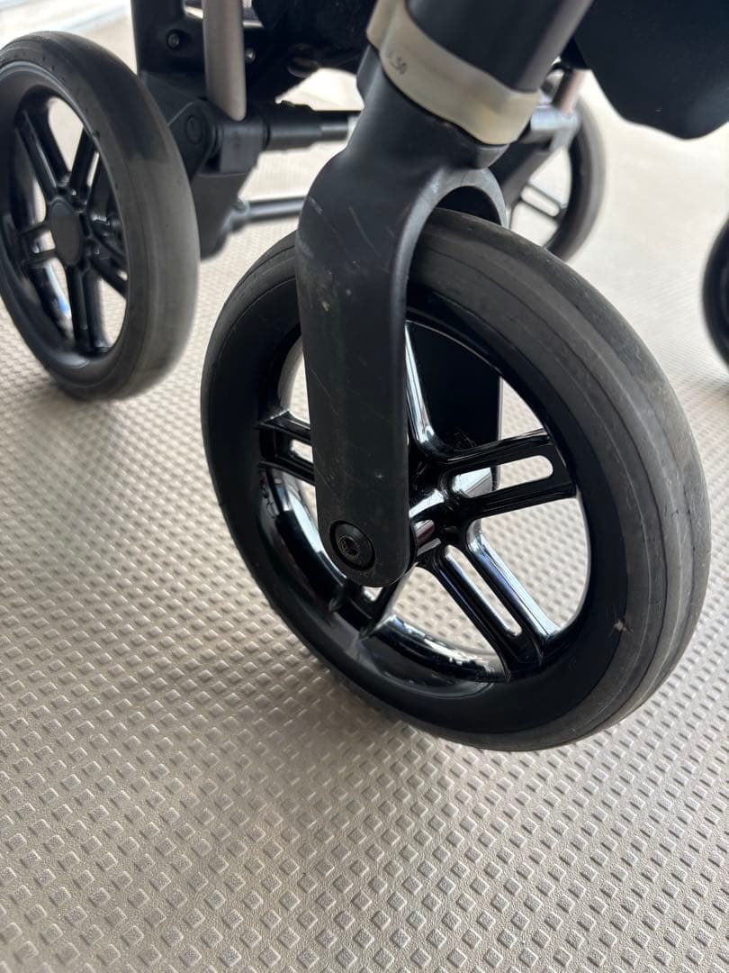 サイベックス　ベビーカー　メリオ　アルミ　ソーホーグレー