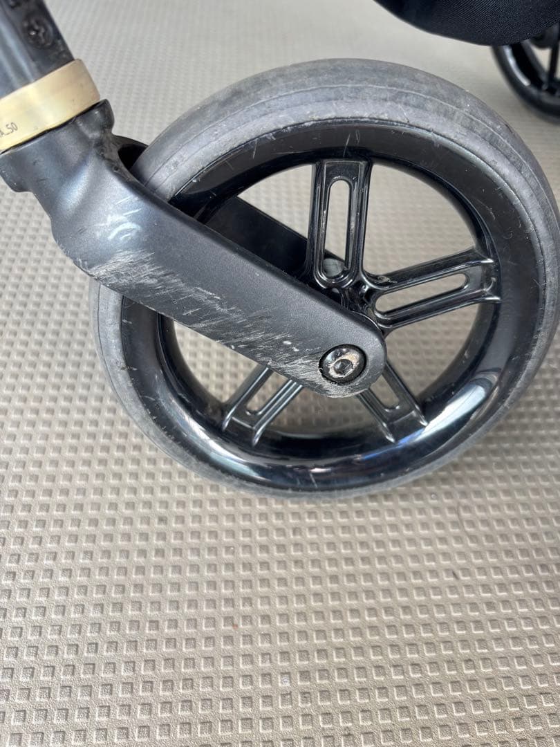 サイベックス　ベビーカー　メリオ　アルミ　ソーホーグレー