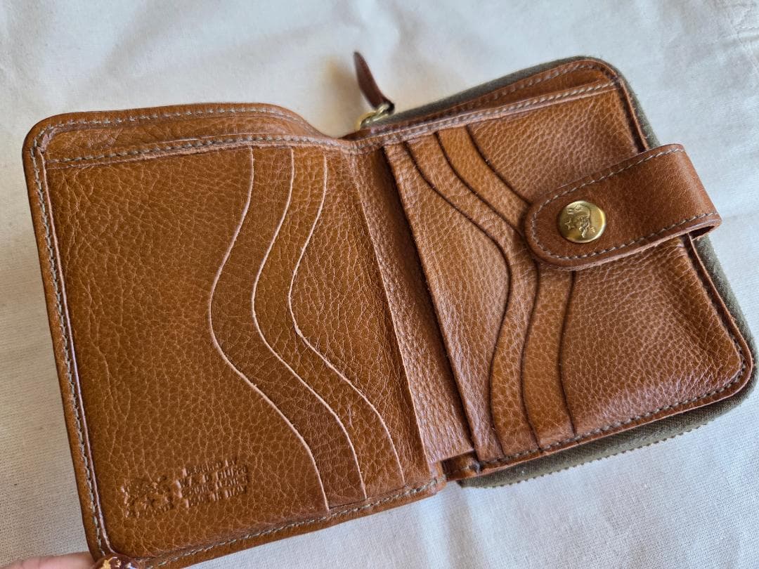 イルビゾンテ レザー 二つ折り財布 シボ ウォレット キャメルブラウン